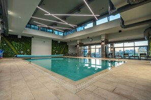 Indoor pool - East Plaza Hotel  (Sofia)