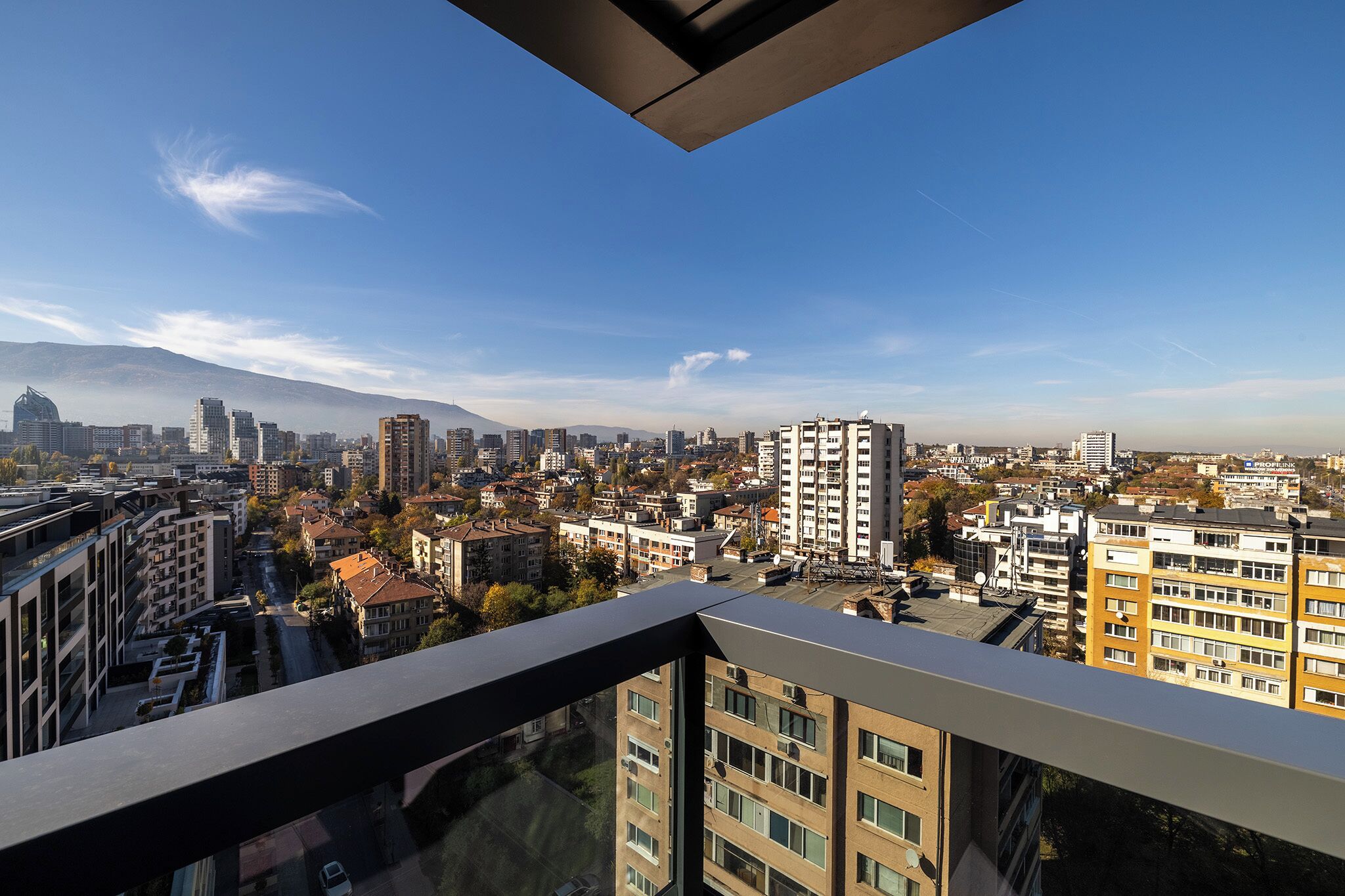 In-room safe, desk, laptop workspace, free WiFi