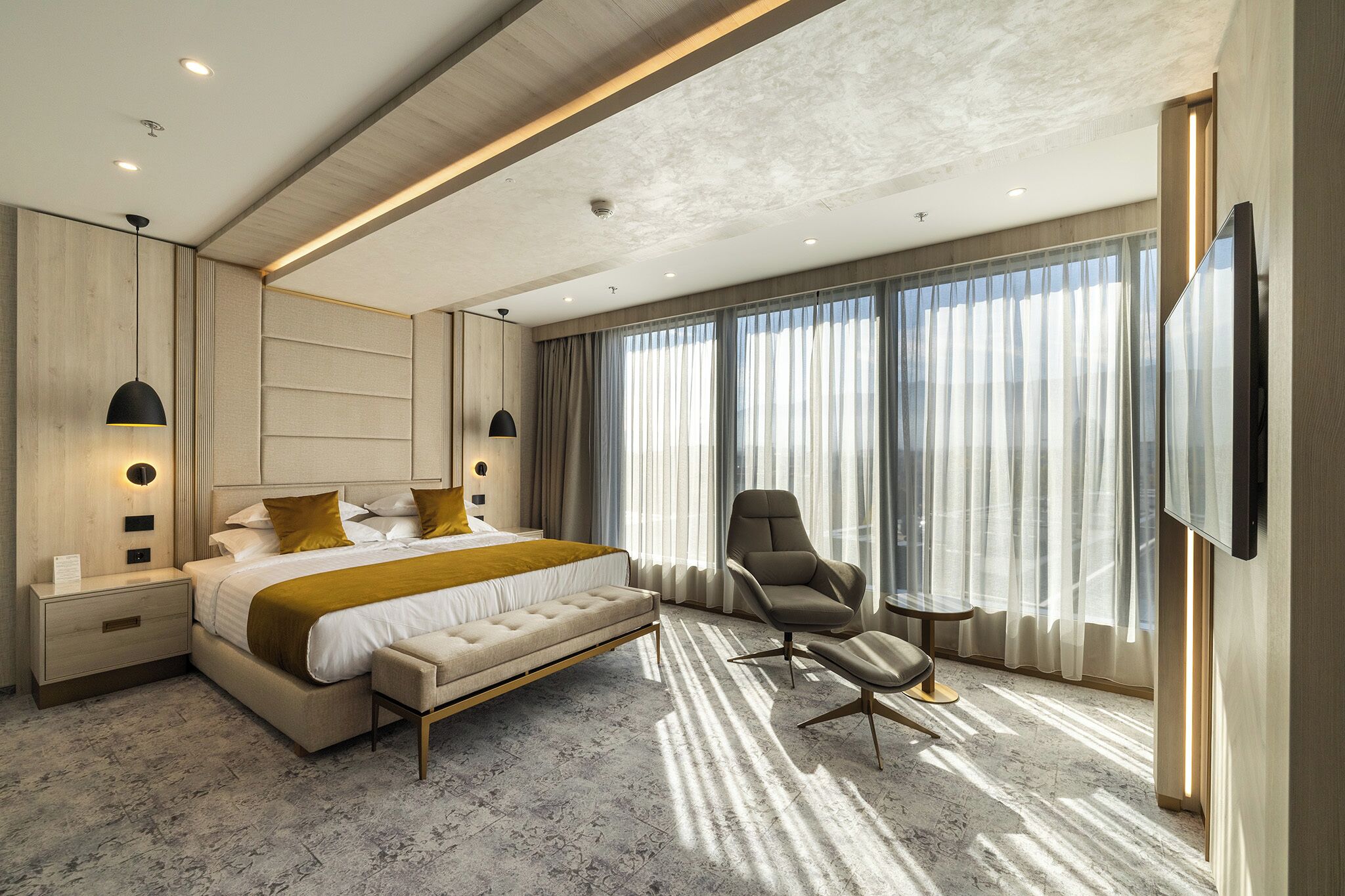 Deluxe Double Room, Mountain View | In-room safe, desk, laptop workspace, free WiFi