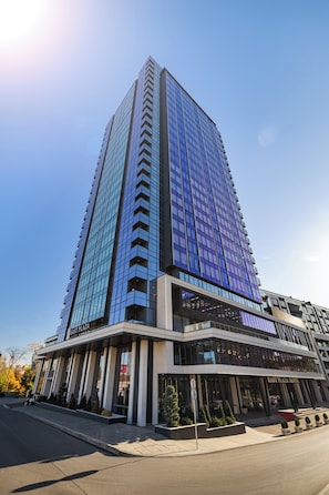 Front of property - East Plaza Hotel (Sofia)