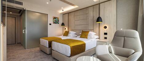 In-room safe, desk, laptop workspace, soundproofing