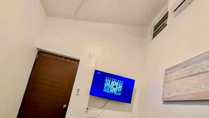 1 室のベッドルーム、アイロン / アイロン台、WiFi (無料)、ベッドシーツ