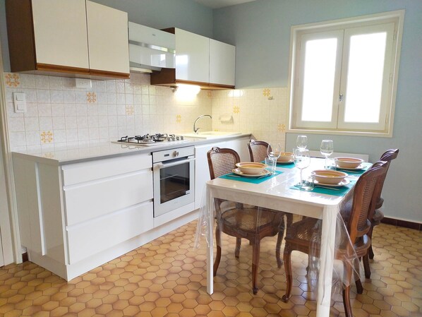 Imagen sin descripción, 1 de 11, botón