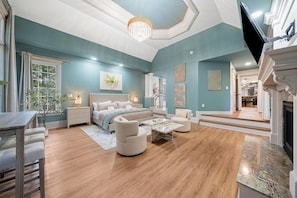 8 عدّة غرف نوم ومكتب ومكواة/لوح كي وواي فاي مجانًا