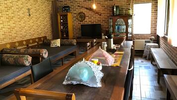 Villa | Dining