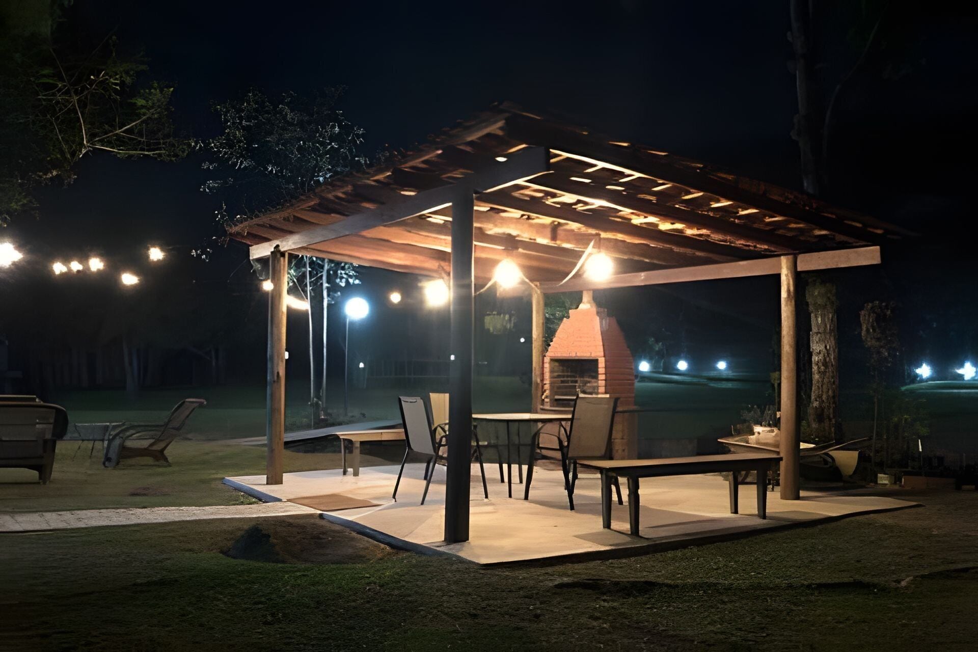 Villa | Restaurante al aire libre