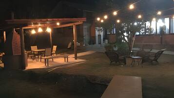 Villa | Buiten dineren