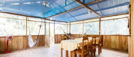 Comfort tweepersoonskamer, uitzicht op tuin | Restaurant