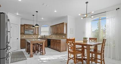 3 bedroom house in welcoming SW Lubbock