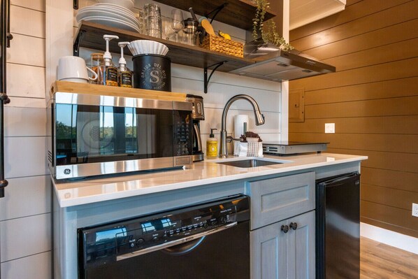 微波炉、炉灶、洗碗机、茶具/咖啡用具