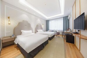 Room - Return to Emei mountaineer Hotel (Emeishan)