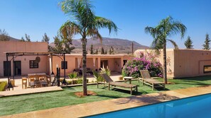 Outdoor pool - Tawenza Lodge  (Tamaguert)