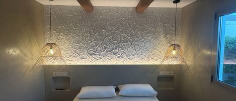 2 chambres, fer et planche à repasser, Wi-Fi, draps fournis