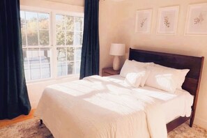 3 makuuhuonetta, silitysrauta/-lauta, Wi-Fi, vuodevaatteet