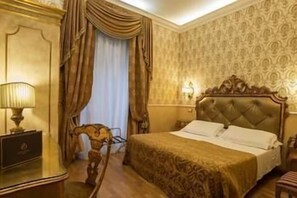 Room - Room Select Via Veneto (Rome)