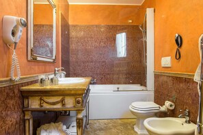 Bathroom - Room Select Via Veneto (Rome)