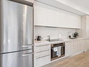 Private kitchen - Luxury Resort Villa in Muskoka (Gravenhurst)