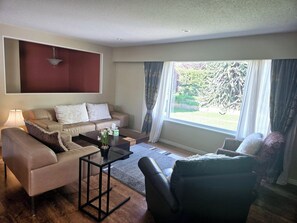 Smart TV - Sunny Estate (Langley Township)