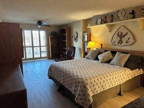 3 chambres, bureau, fer et planche à repasser, accès au Wi-Fi (inclus)