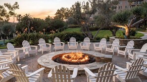 Property grounds - Newport Coast 2BR Villa– Ocean-View Resort Luxury with Pools, Spa & Beach Access (Newport Beach)