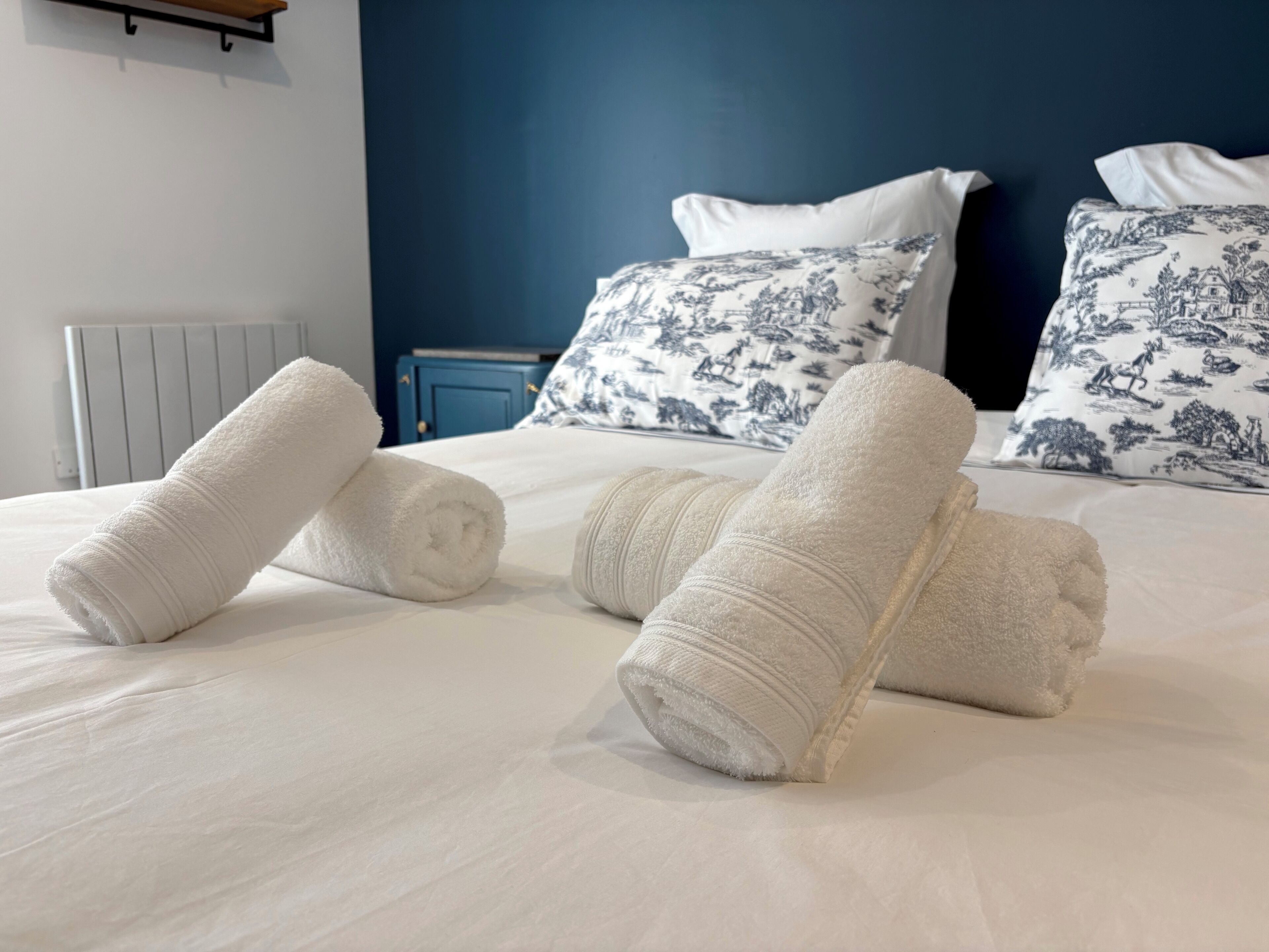 4 chambres, fer et planche à repasser, lit parapluie, Wi-Fi gratuit