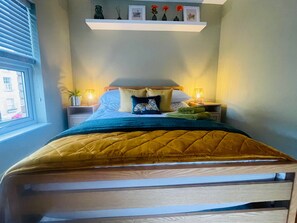 2 chambres, fer et planche à repasser, Wi-Fi gratuit, draps fournis