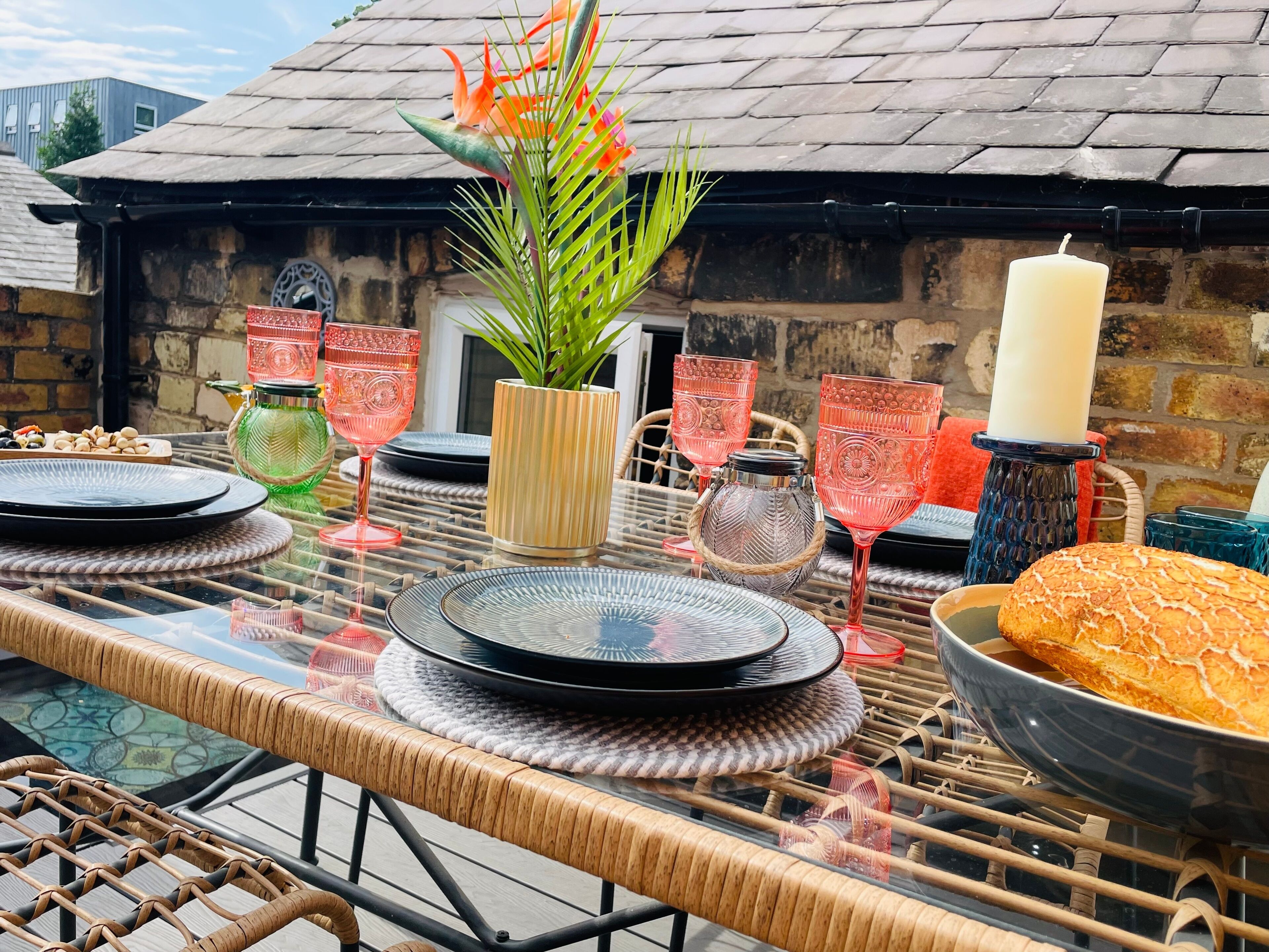 屋外ダイニングエリア