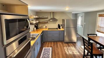 ميكروويف، فرن، موقد طهي مسطح، غسالة أطباق