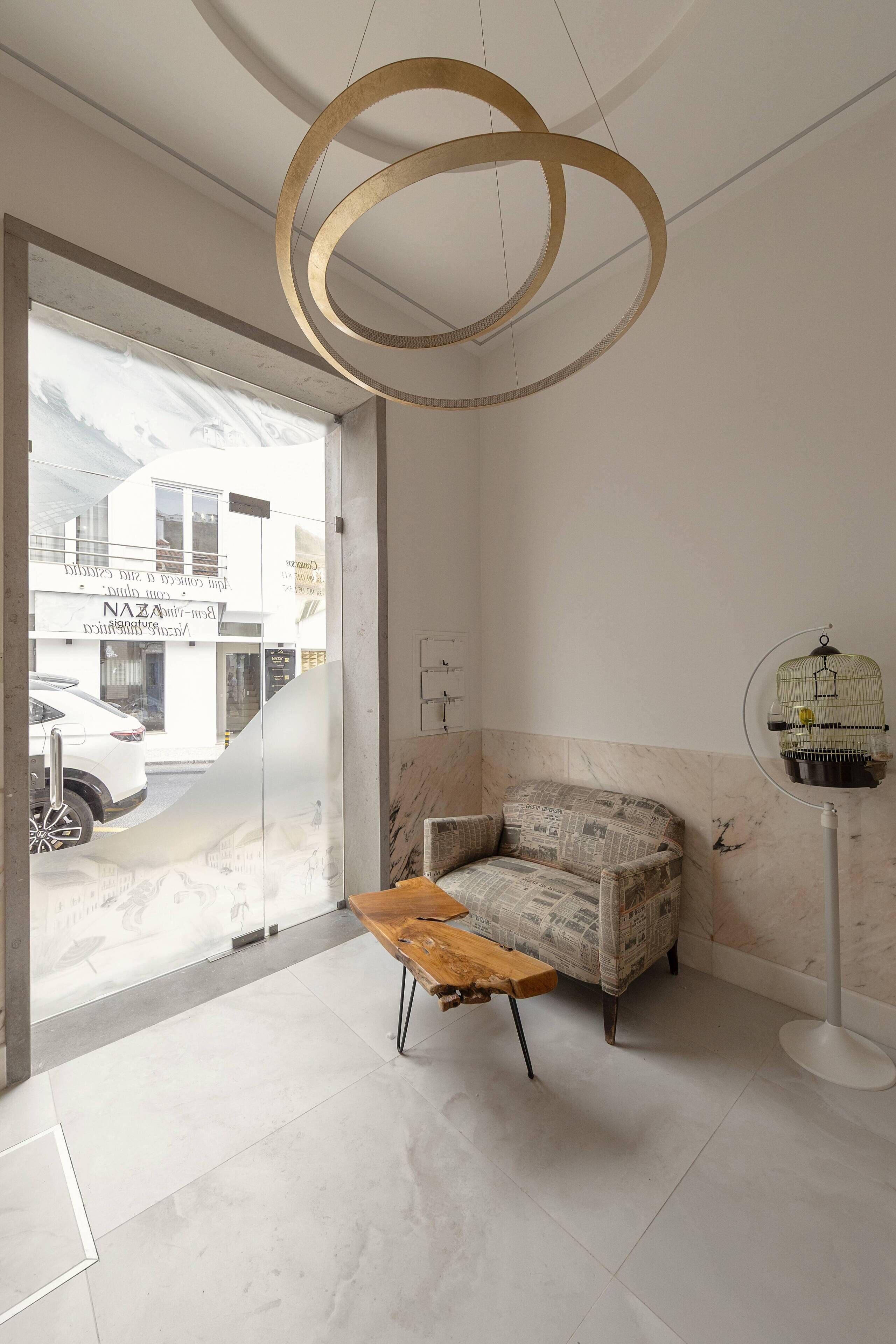 المنشأة من الداخل