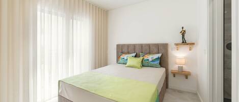 2 室のベッドルーム、インターネット、ベッドシーツ