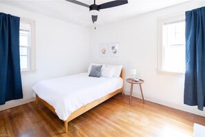 2 Schlafzimmer, Schreibtisch, kostenloses WLAN, Bettwäsche