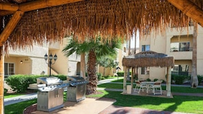 Outdoor dining - Adjacent to the Sphere- Just Off the Las Vegas Strip-Desert Club Resort- 2 Bd. (Las Vegas)