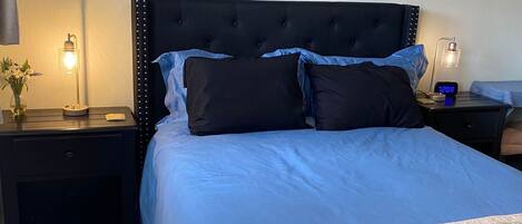 1 bedroom, desk, free WiFi, bed sheets