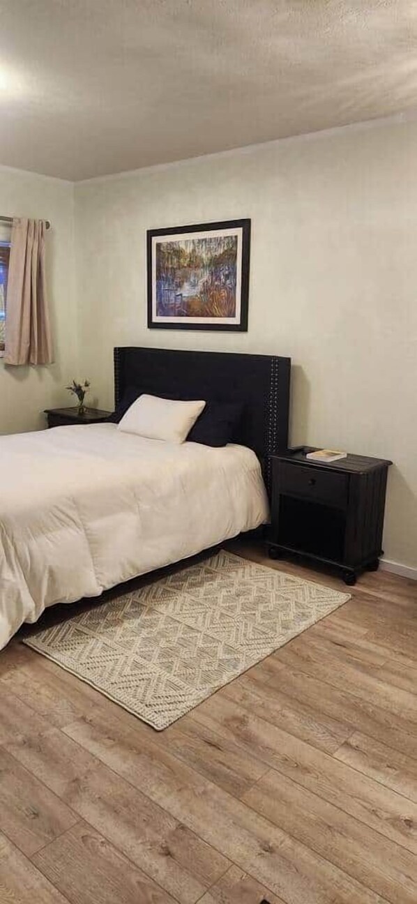 1 habitación, escritorio, wifi gratis y ropa de cama 