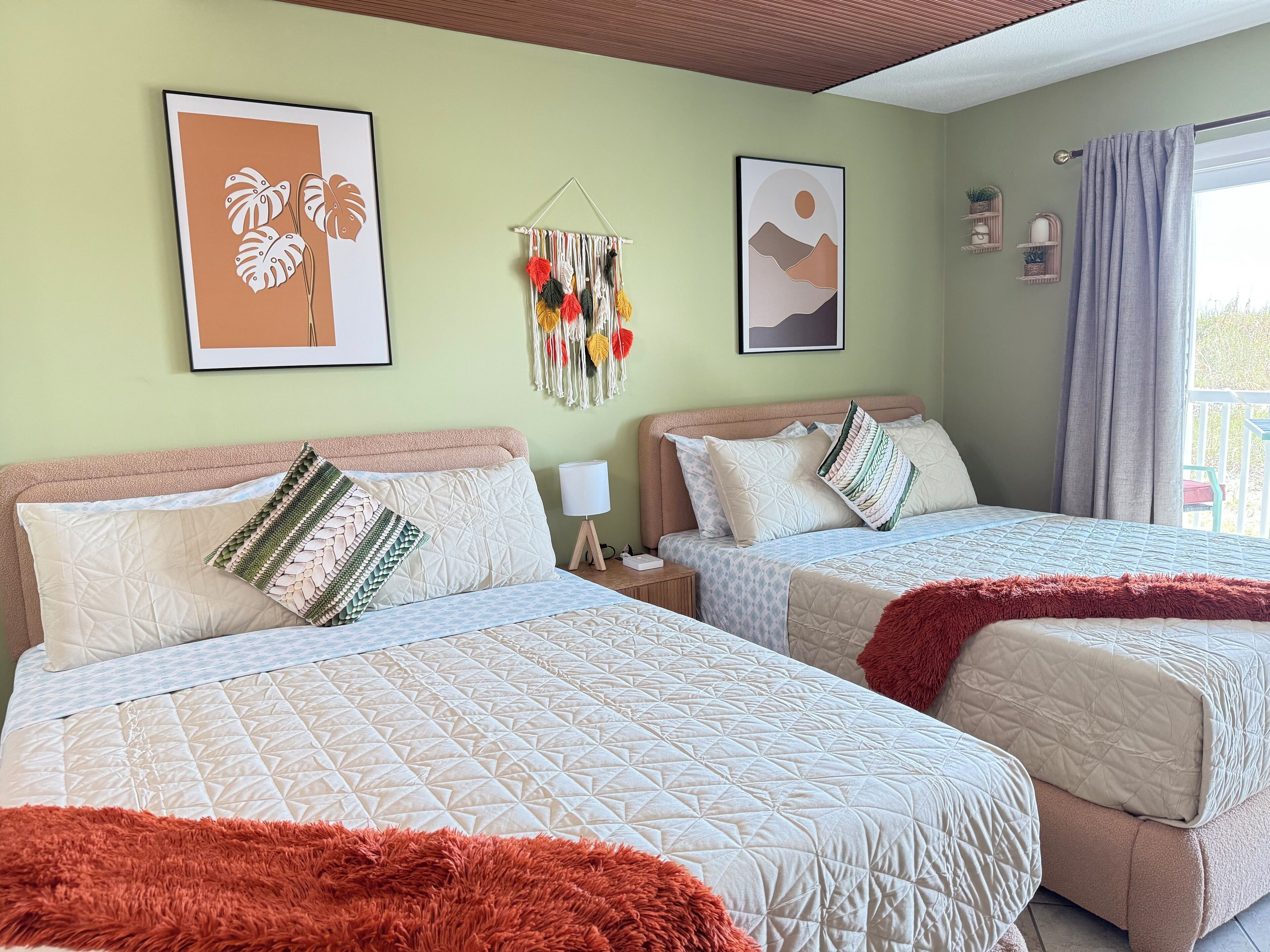 1 habitación, tabla de planchar con plancha, wifi y ropa de cama 