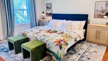 4 kamar tidur, setrika/meja setrika, Wi-Fi, dan seprai linen