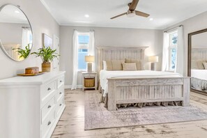 4 عدّة غرف نوم ومكواة/لوح كي وسرير سفر وواي فاي