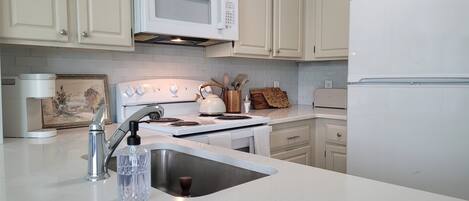 Microwave, oven, stovetop, dishwasher