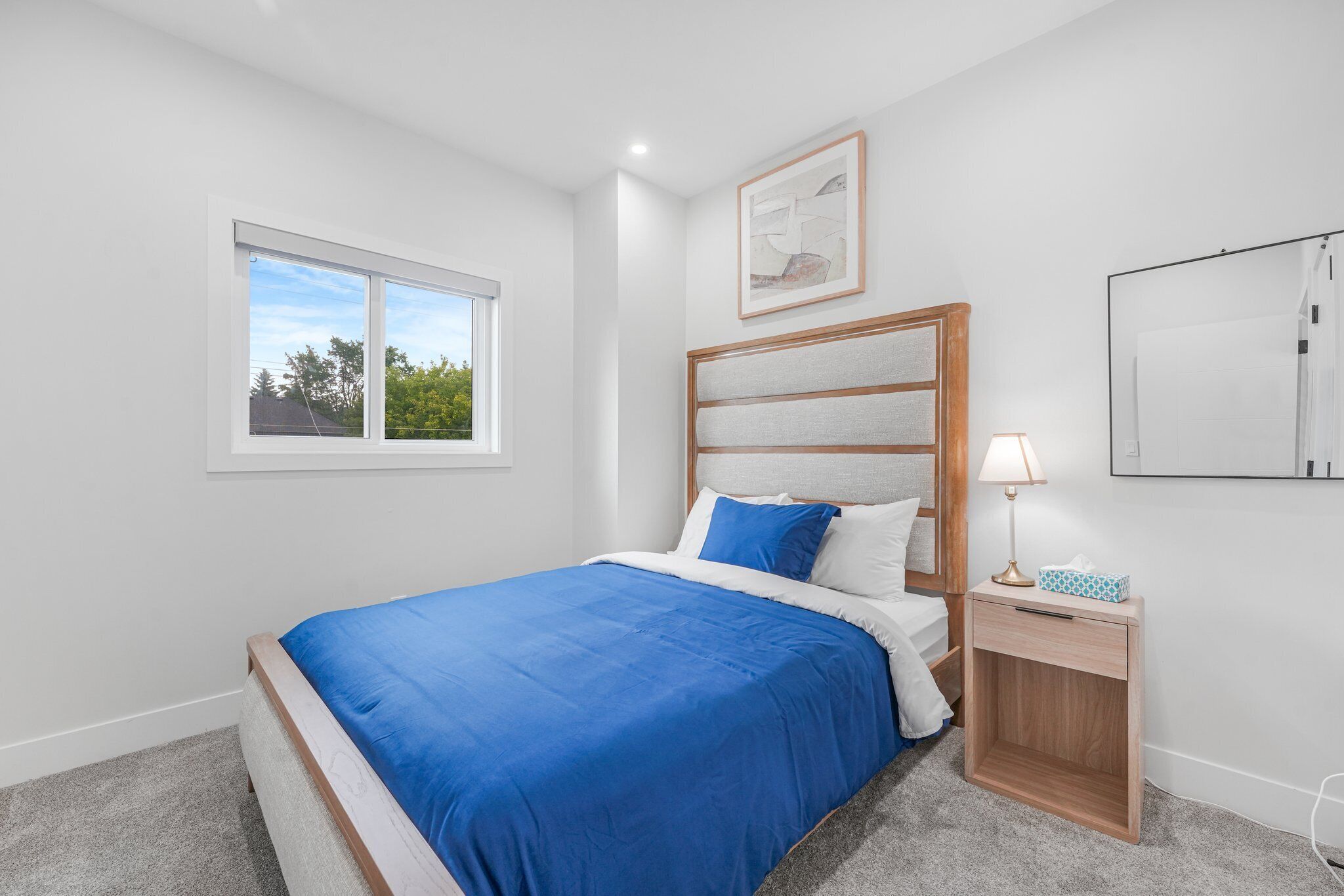 3 bedrooms, iron/ironing board, WiFi (free), bed sheets