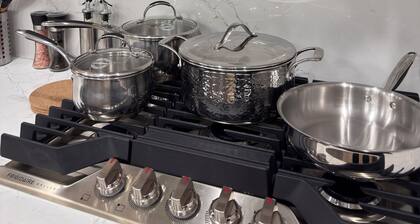 Modern luxury home near Downtown and close to University of Alberta