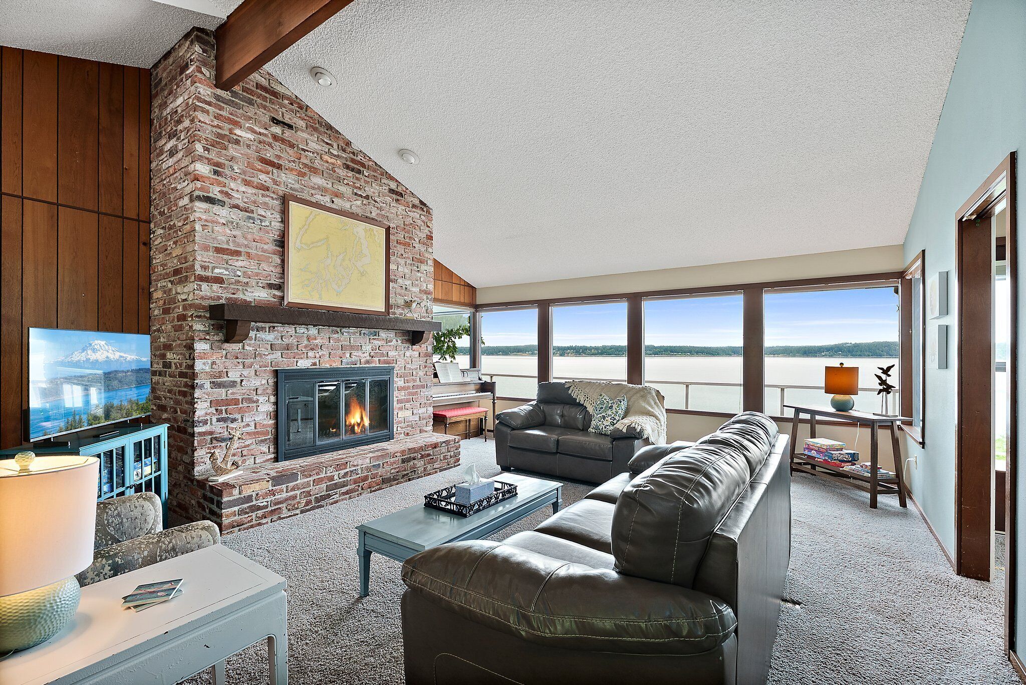 TV connectée, cheminée