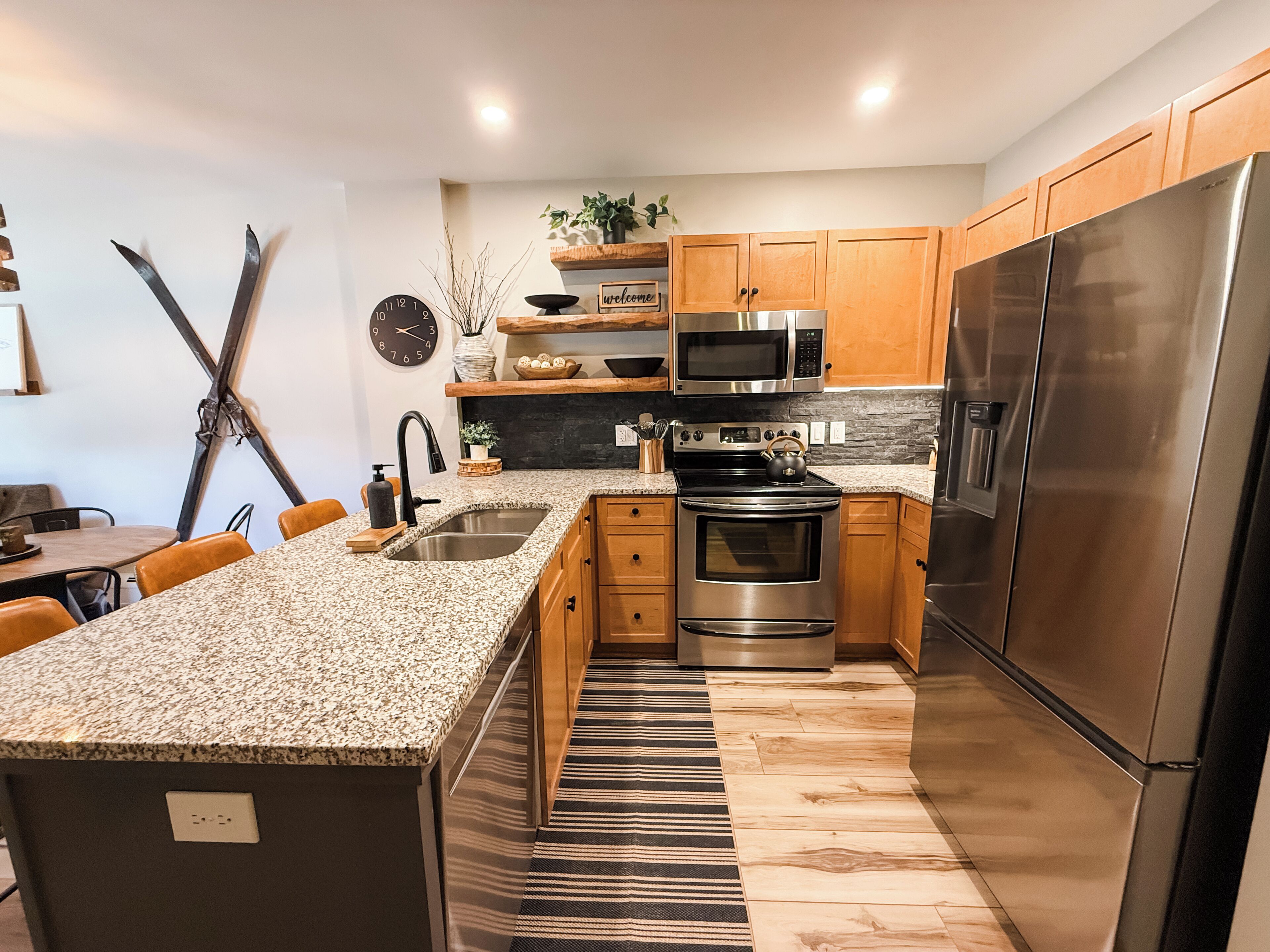 微波炉、烤箱、炉灶、洗碗机