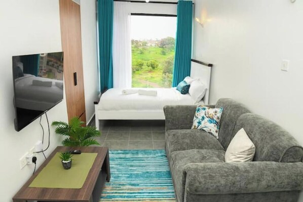 2 bedrooms, desk, iron/ironing board, free WiFi