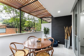 Departamento estándar, balcón, vista al jardín | Balcón