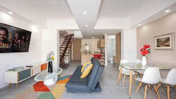 Superior Duplex, Balcony, City View | Living area