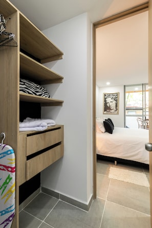 Standard Apartment, Balcony, Garden View | Bathroom | Shower, hair dryer, towels, soap