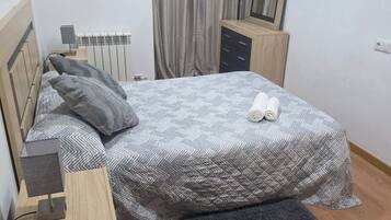 2 bedrooms, free WiFi, bed sheets