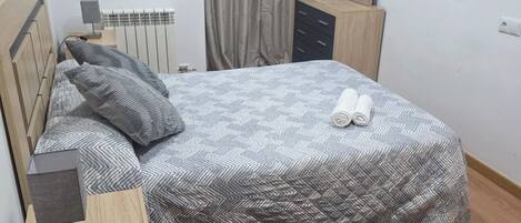 2 dormitoris, wifi gratuïta i roba de llit