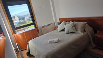 WiFi, bed sheets