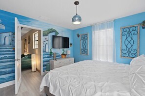 8 bedrooms, iron/ironing board, travel cot, free WiFi